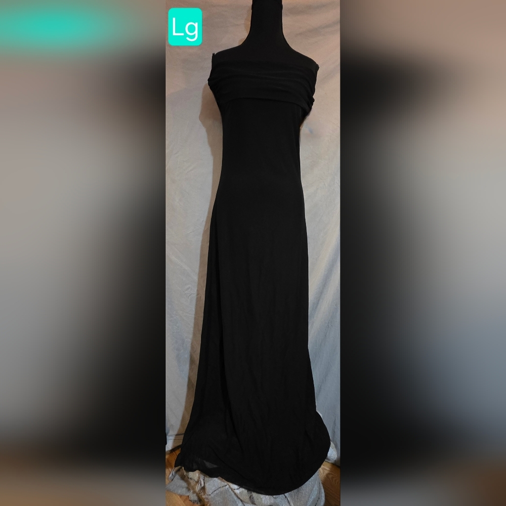 Kutumai Off The Shoulder Black Dress